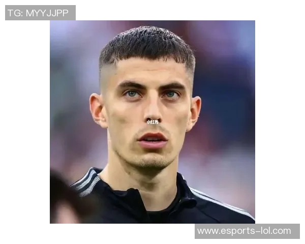 素描艺术与足球激情融合球星头像创作展览