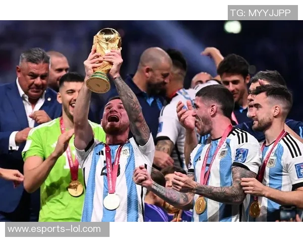 足球巨星火号再度升空带领团队征战世界赛场展现无与伦比的实力 足球巨星火号再度升空带领团队征战世界赛场展现无与伦比的实力